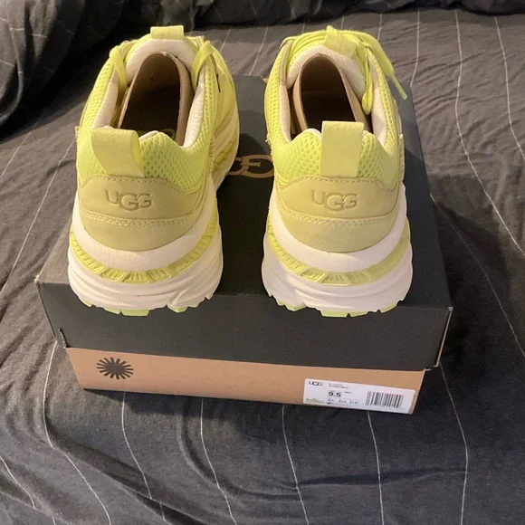 Brand New Mens Uggs X Low Sneakers - Picture 4 of 5